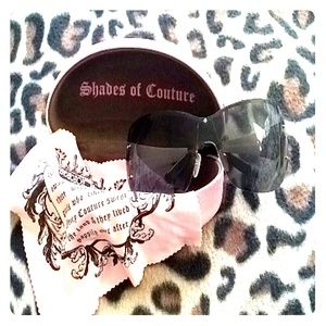 JUICY COUTURE model 'LA CANDY' color 'YB7BM