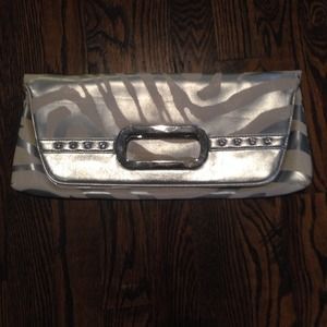 Zebra clutch!