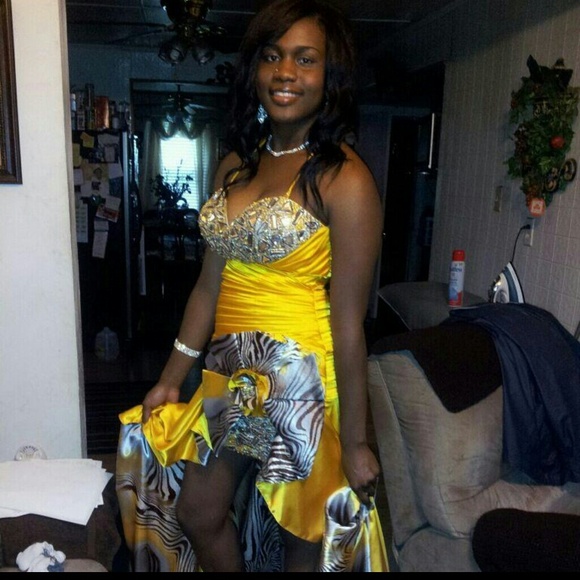 Prom Dress - Picture 3 of 3