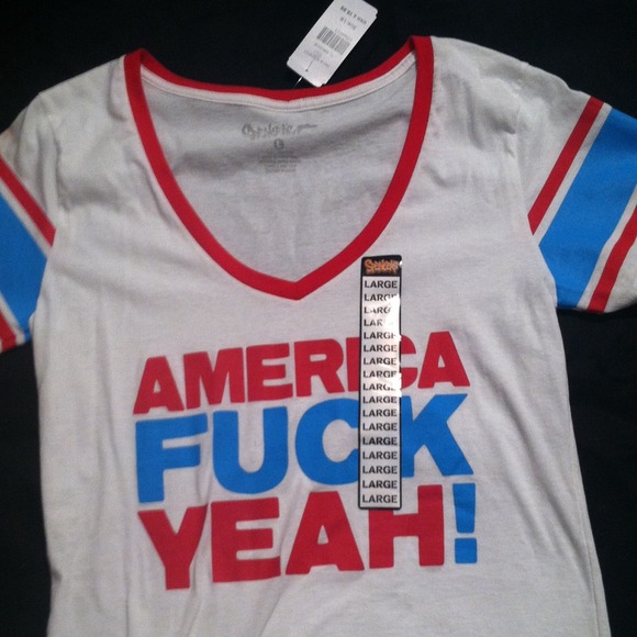 America Tee❤️sold❤️ - Picture 2 of 2