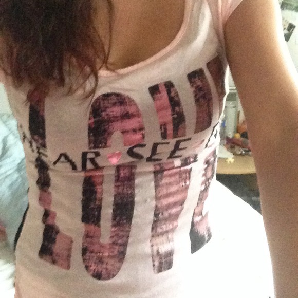 Tops - Picture 3 of 4