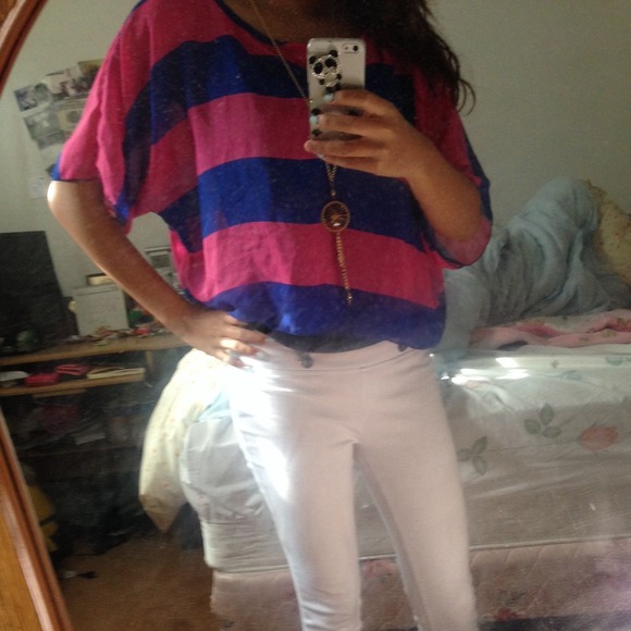 Tops - Picture 3 of 4