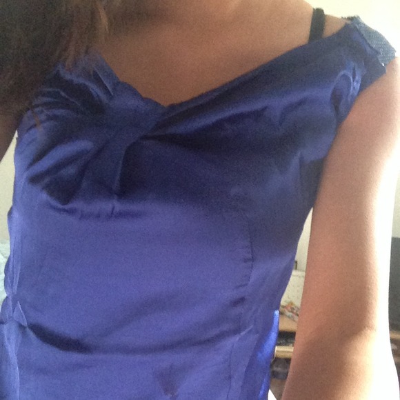 Tops - Picture 3 of 4