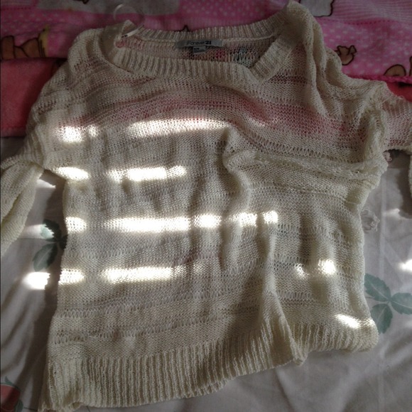 Tops - Picture 4 of 4