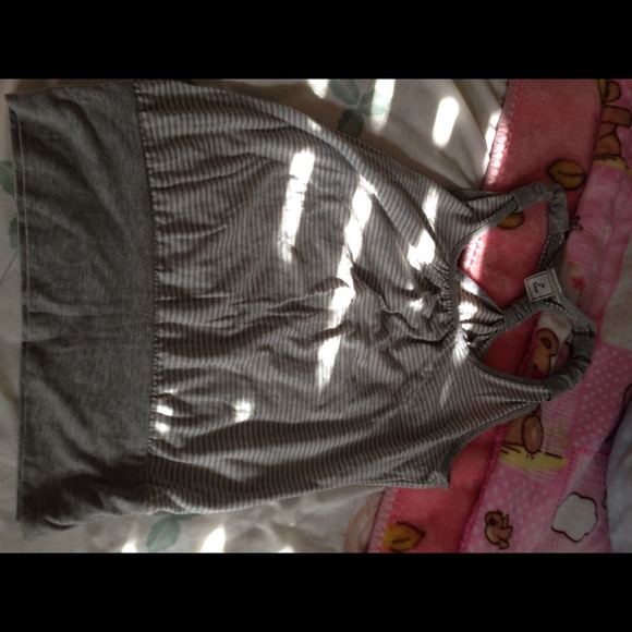 Tops - Picture 2 of 3