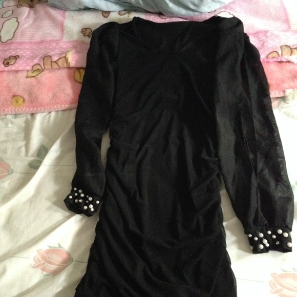 Tops - Picture 2 of 4