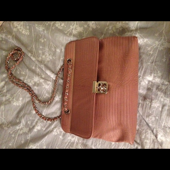 Very pretty coral side bag