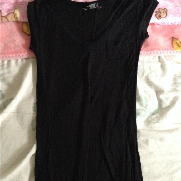 Tops - Picture 3 of 4