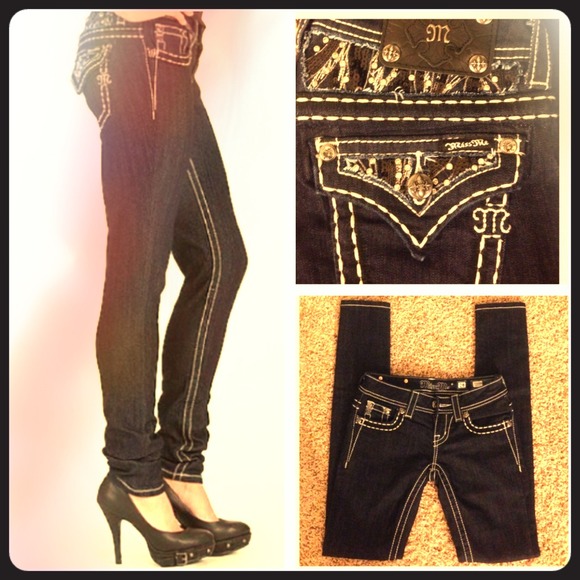 ❌SOLD❌🆕Miss Me Skinny Jean