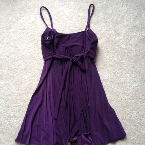 🎉SOLD🎉 Forever 21 Purple Going Out Spaghetti Strap Top - Picture 9 of 9