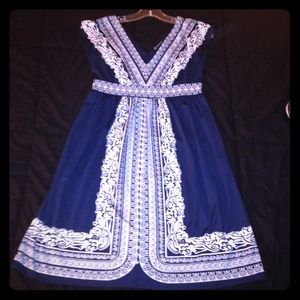 ❌Reduced ❌Navy blue and white design short dress