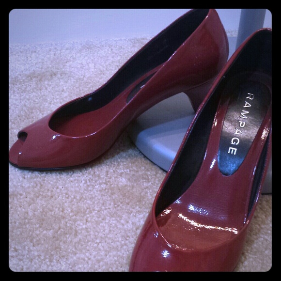 *Sold* BOGO 50% Shiney Red Heels **