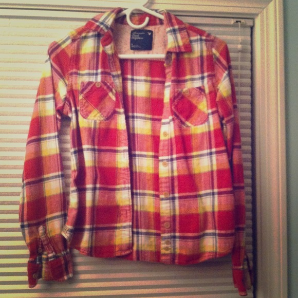 Perfect for fall plaid button up!