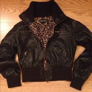 ON HOLD ! Black leather jacket !!