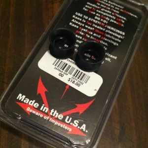 Black size 00 silicon tunnels