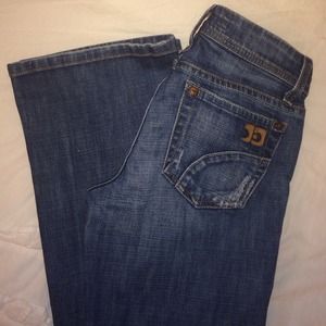 Joe's Jeans medium wash size w24