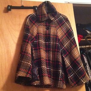 Cynthia Rowley Cape size XL. Super Cute!