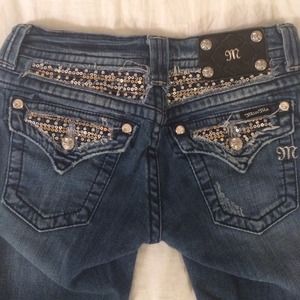 Medium wash Miss Me jeans size 26
