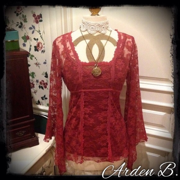 Arden B Tops - 🎀SOLD🎀NWOT ARDEN B Peasant Lace Blouse
