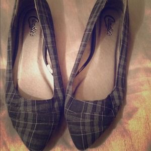 Black plaid flats