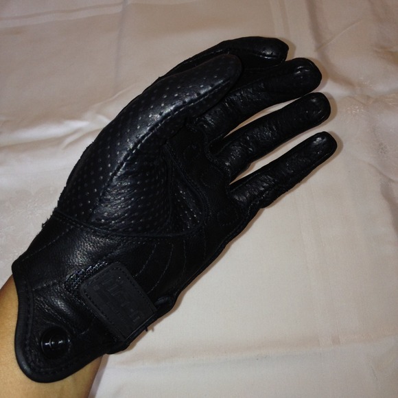 Icon Pursuit Womens Motorcycle Gloves