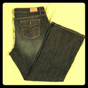 Woman's Levi's Jeans SOLD!!!!