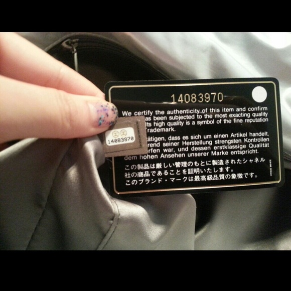 CHANEL HANDBAG. RARE - Picture 3 of 4