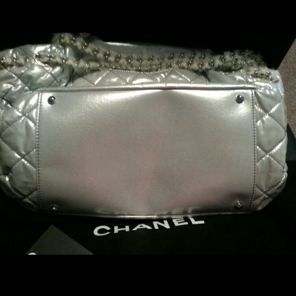 CHANEL HANDBAG. RARE - Picture 4 of 4