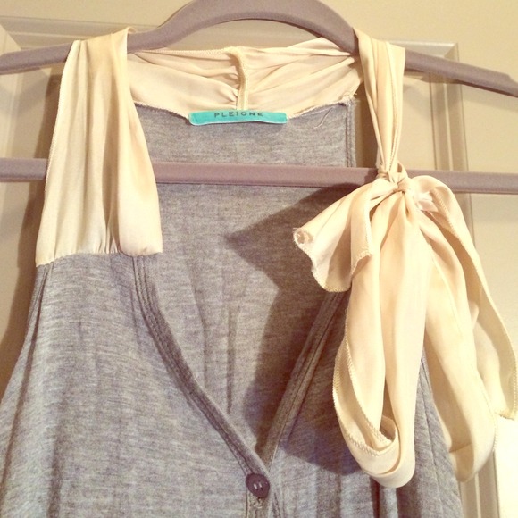 Jersey knit grey cardigan vest with silk tie