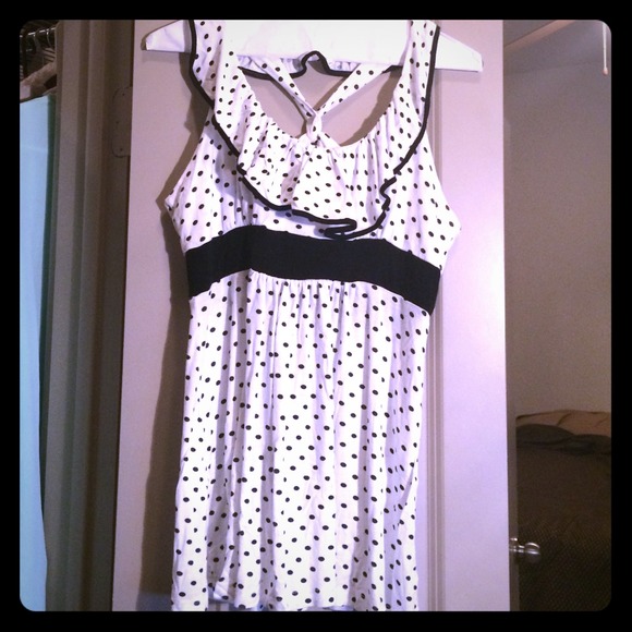 Forever 21 ruffle top polka dot