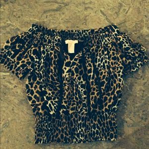 Cheetah off the shoulder nwot