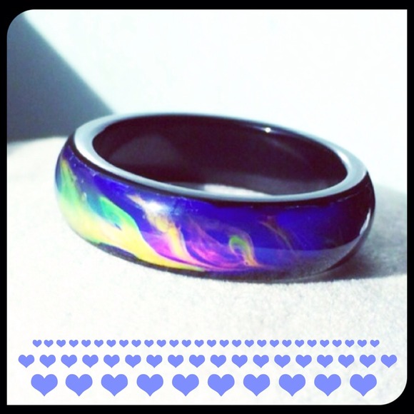 Jewelry - Super Fun Agate Liquid Crystal Mood Ring