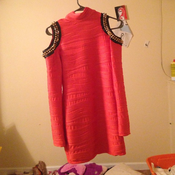 Cold shoulder cut, party dress