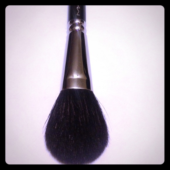 MAC Makeup Brush❗SOLD❗