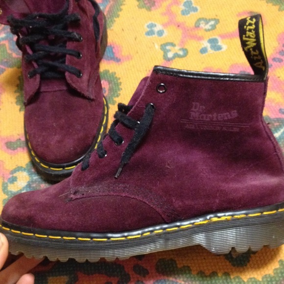 Vintage purple suede Dr. Martens! - Picture 2 of 4
