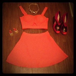 🔱HP 12|1🔱Coral Crop Top & Skirt Set