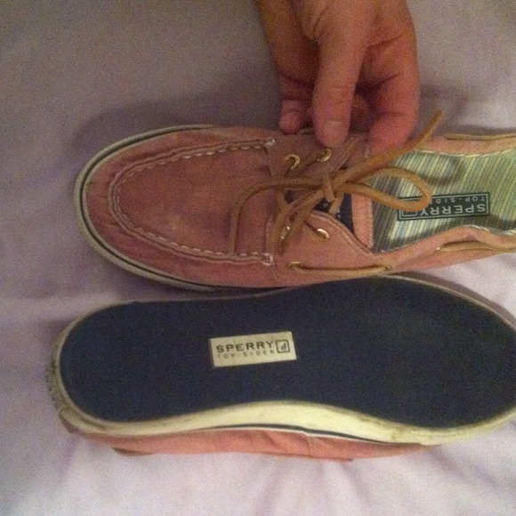 red sperrys