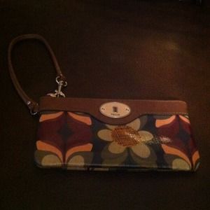 Fossil wristlet