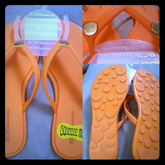 *SOLD ON FB* BCBG sandals