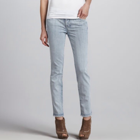 ⬇REDUCED⬇ J Brand Low-Rise Bleached Skinny Jeans - Picture 1 of 3