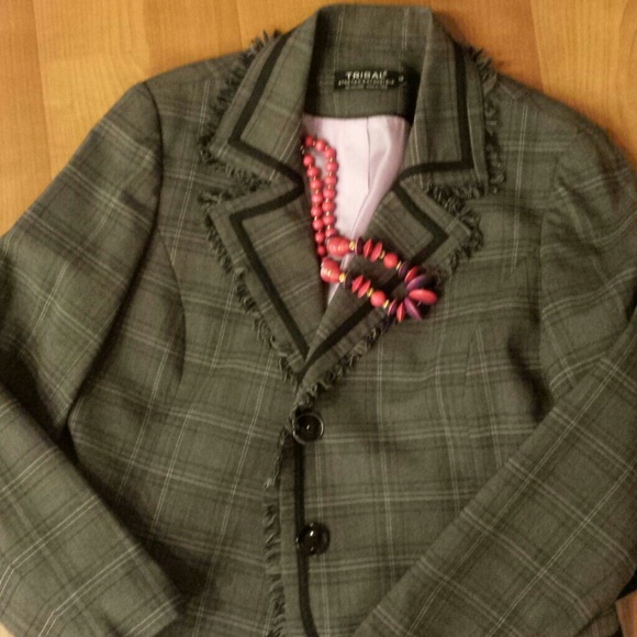 Blazer - Picture 2 of 2