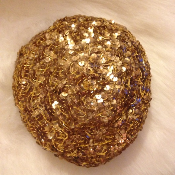 Vintage gold sequin pillbox hat - Picture 2 of 4