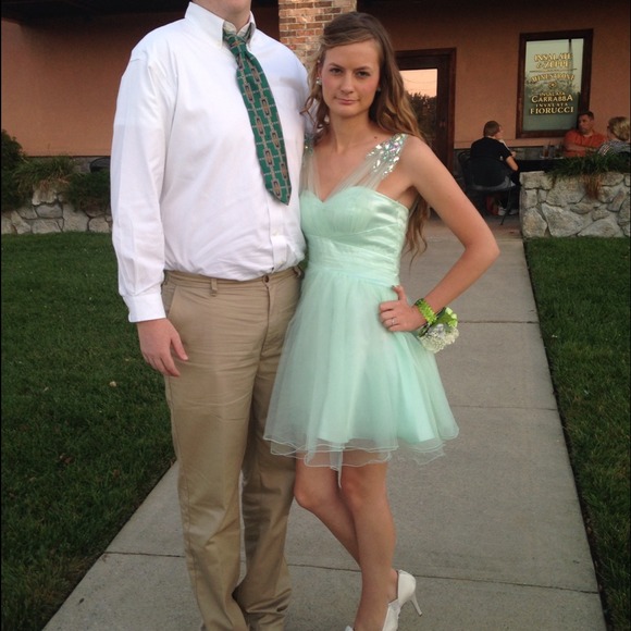 Short mint green dress
