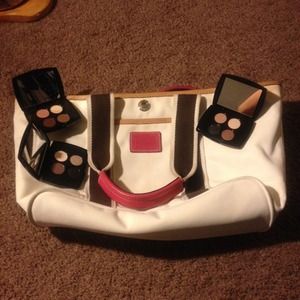 Coach handbag with eyeshadow for bundle
