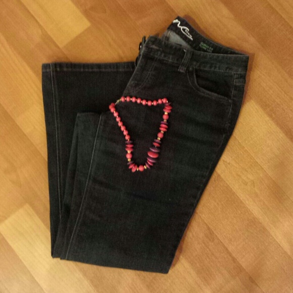 Very cute flare jeans