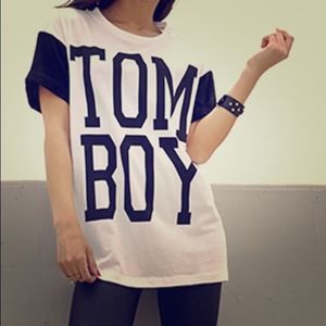 Oversized Tom-Boy Graphic Tee