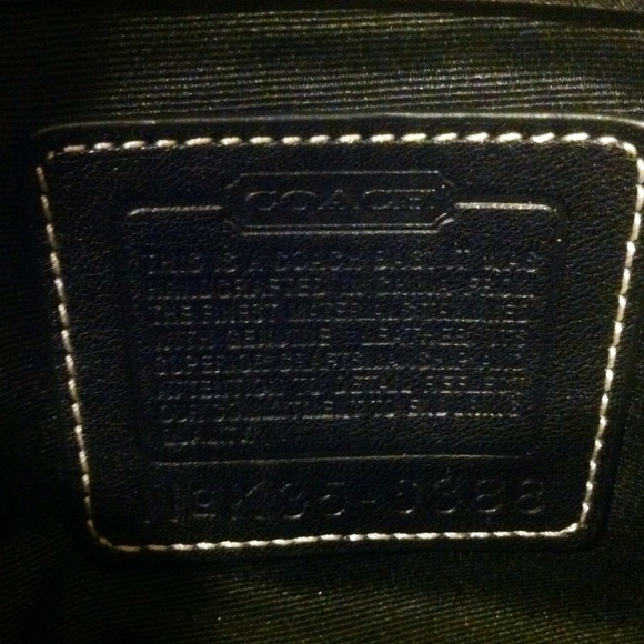 ❗️SOLD❗️Authentic Black and Grey Coach Purse - Picture 2 of 4