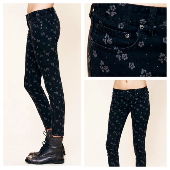 Free People Black Floral jean Size 29