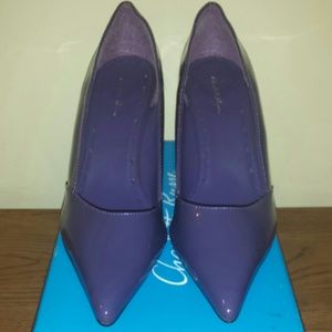 Purple pumps