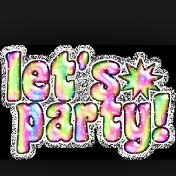 Join me as I co-host my very first posh party🎉🎊 - Picture 4 of 4